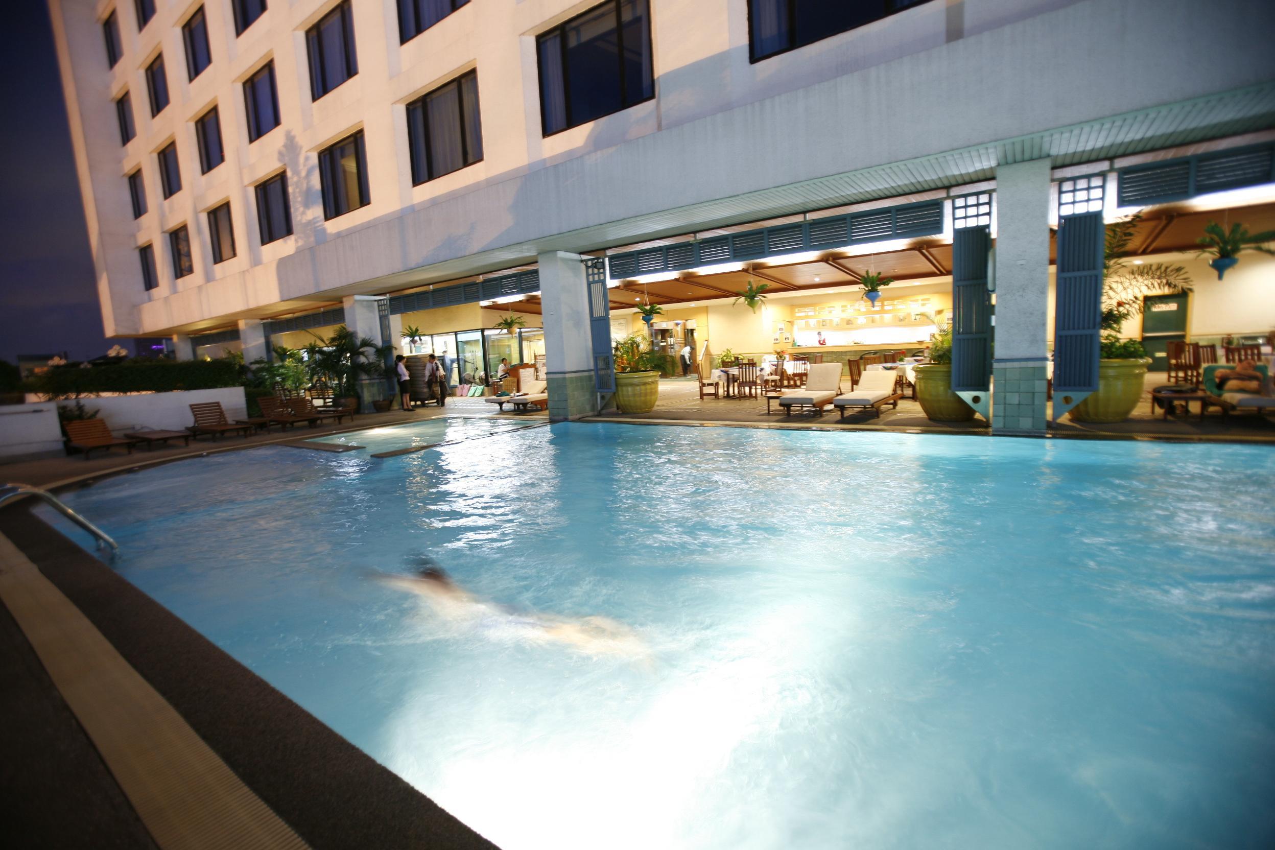 Golden Tulip Sovereign Hotel Bangkok Zewnętrze zdjęcie