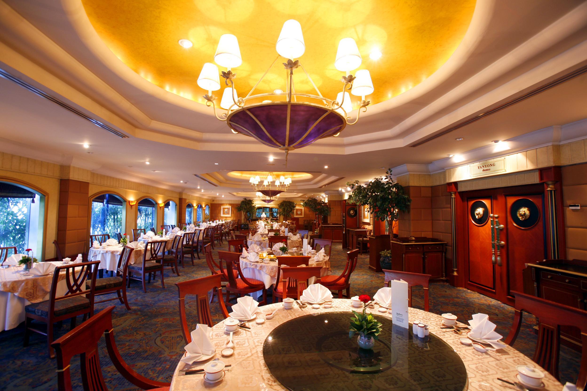 Golden Tulip Sovereign Hotel Bangkok Zewnętrze zdjęcie